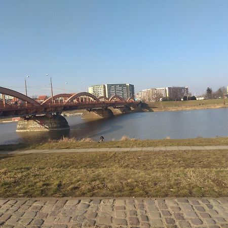 Nighthost- Trzebnicka 84 Apartment Wroclaw Ngoại thất bức ảnh